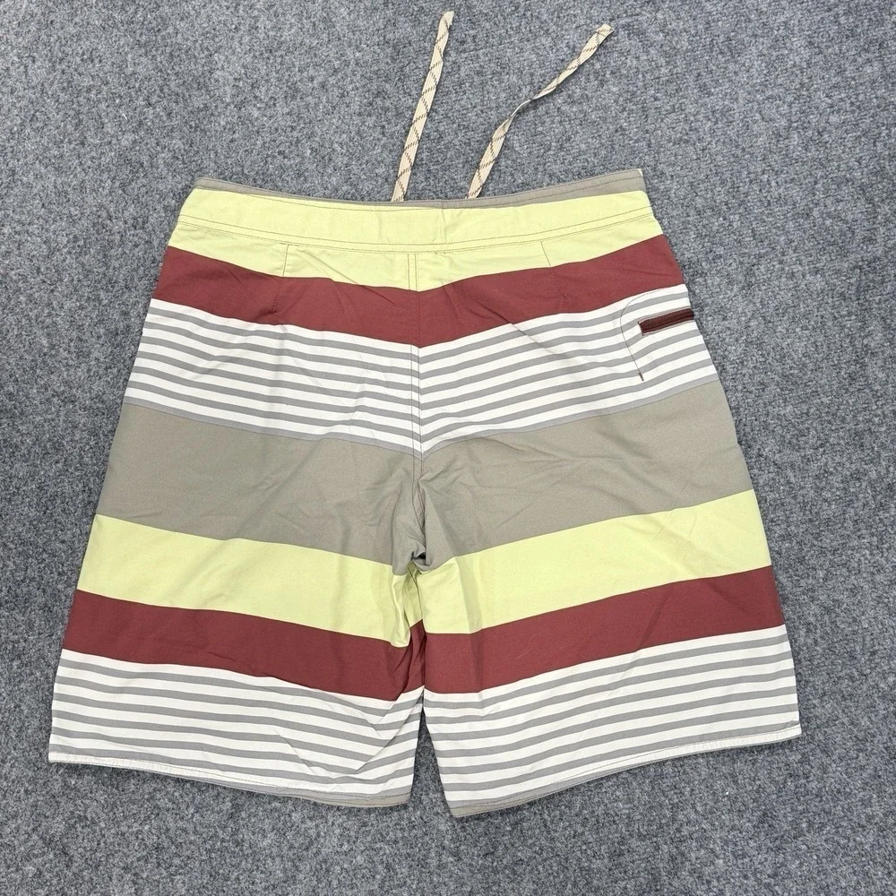 Patagonia Wavefarer Board Shorts Men's‎ 32 Striped Swim Trunks STY86580SP15